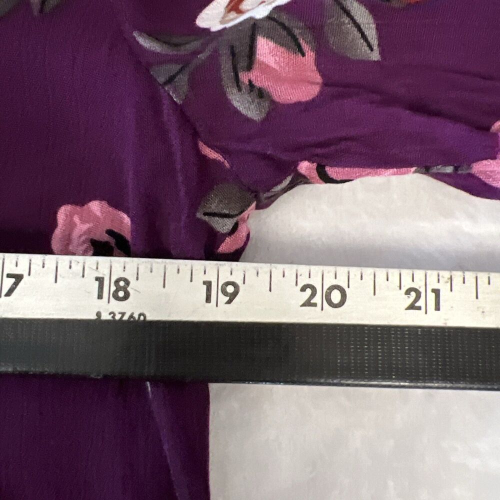 Monday Fun Shirt Womens Small Purple Long Sleeve V-Neck Floral Stitch Fix Top - Picture 9 of 11